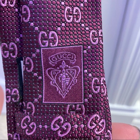 tie - Picture 3 of 4